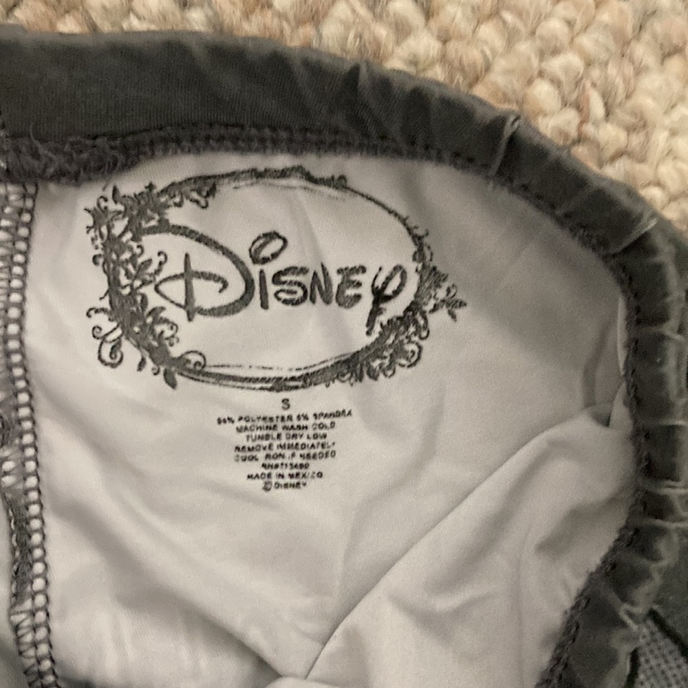 Alice in Wonderland graphic leggings size small by Disney - Picture 3 of 6